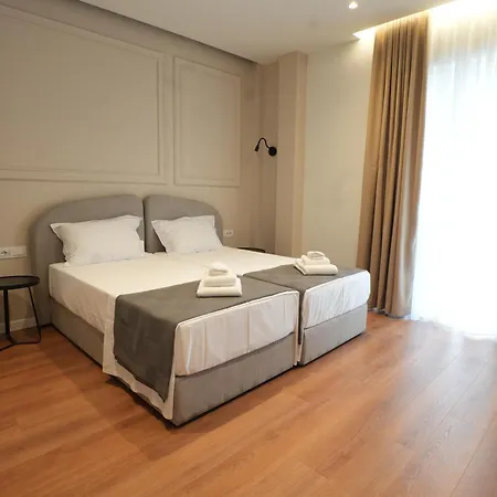 Eden Center Hotell *