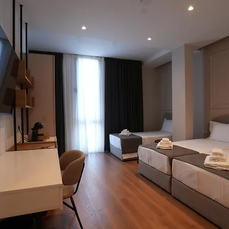 Hotel Eden Center *