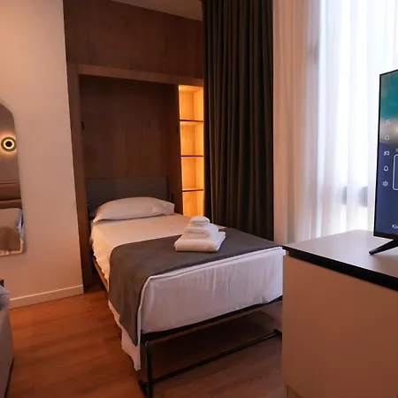 Hotel Eden Center *
